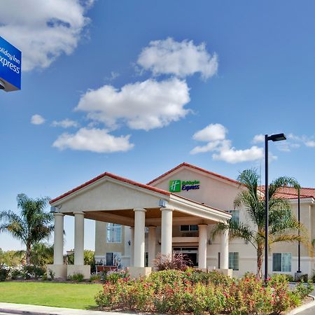 Holiday Inn Express Delano Highway 99 By Ihg Εξωτερικό φωτογραφία