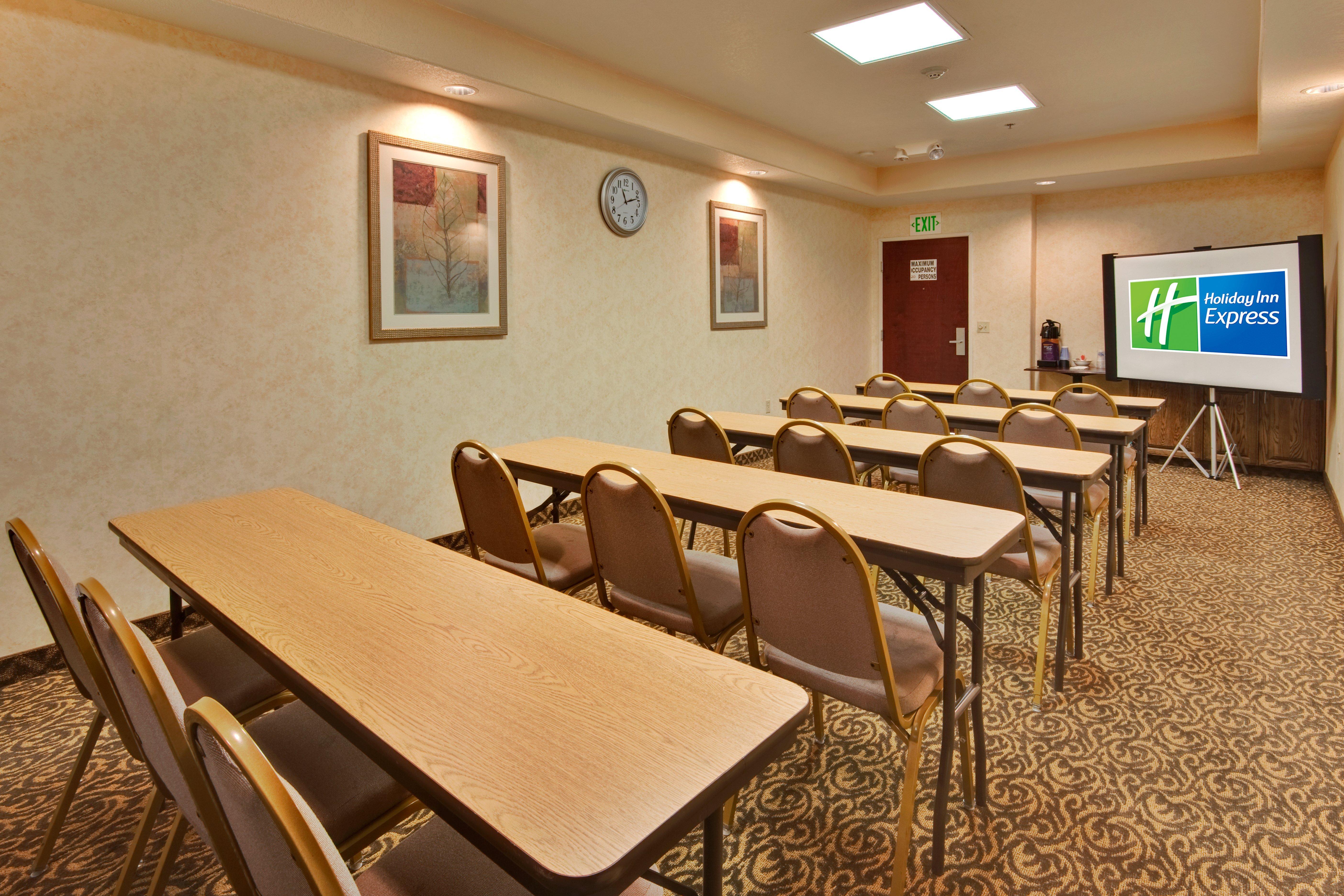 Holiday Inn Express Delano Highway 99 By Ihg Ανέσεις φωτογραφία
